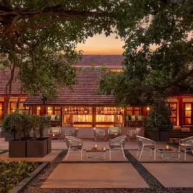 Alila-Diwa-Goa-Courtyard-Bar-Exterior-Expanse-500×500