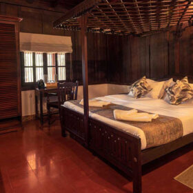 CGH-Quite-by-the-river-grand-river-side-room-500×500