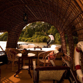 CGH-Spice-Coast-Houseboat-living-space-2-500×500