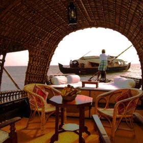 CGH-Spice-Coast-Houseboat-living-space-500×500