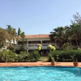 badami-court-pool-500×500