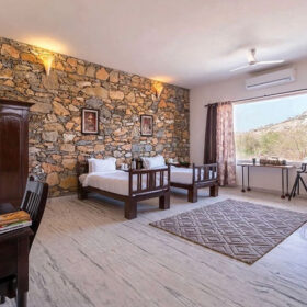 bera-safari-lodge-room4-500×500