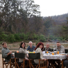 satpura-camp-breakfast-at-camp-500×500