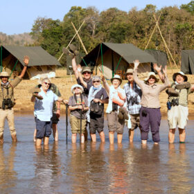 satpura-camp-happy-river-crossing-500×500