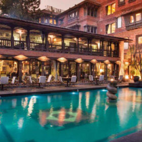 dwarikas-hotel-swmming-pool-500×500