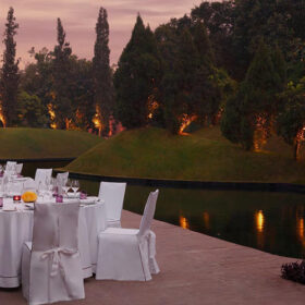 roseate-outdoor-candle-lit-dinner-500×500