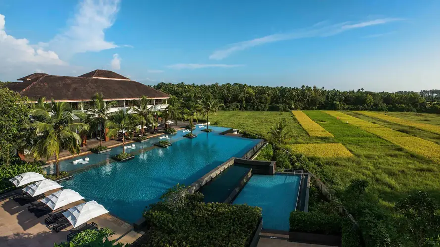 Alila-Diwa-Goa-Swimming-Pool-500×500