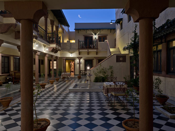 Ratan-Vilas-Jodhpur-Courtyard-500×500
