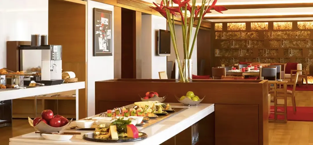 Trident-Nariman-Point-Club-Lounge-500×500