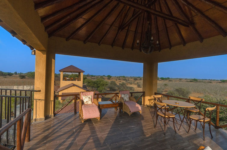 bamboo-forest-safari-lodge-bangalow-gazebo-500×500