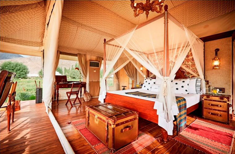 chamba-camp-thiksey-bedroom-500×500