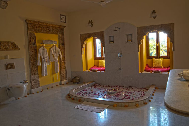 chanoud-garh-bathroom-500×500