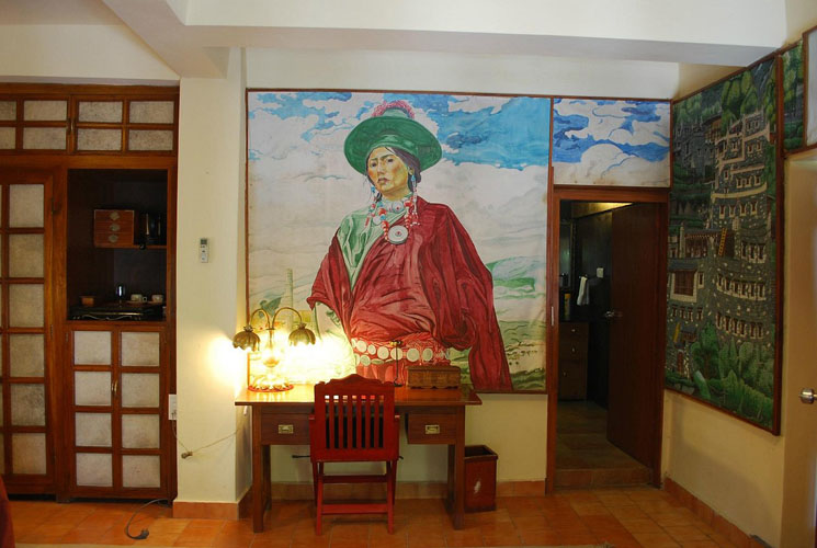 chonor-house-dharamshala-study-room-500×500