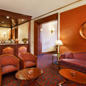 clarkes-hotel-shimla-bar-500×500