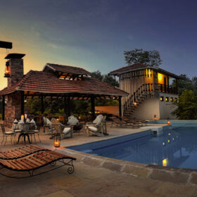 denwa-backwater-escape-swimming-pool-500×500