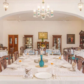 dev-shree-dining2-500×500