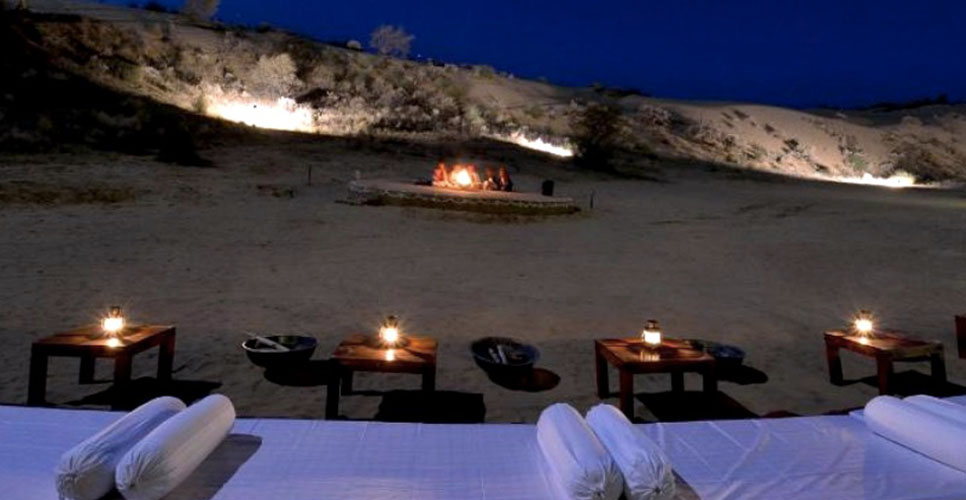 dhora-desert-resort-dinner-setup-500×500