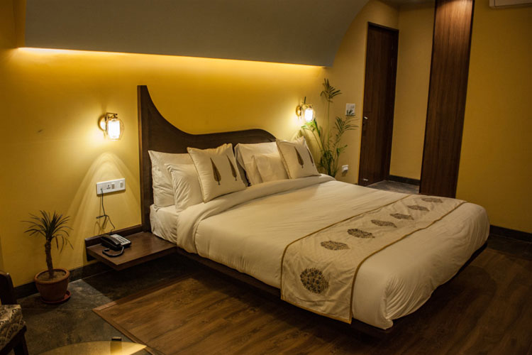 ekka-villa-bedroom-500×500