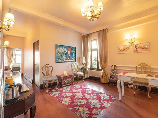 elgin-mt-pandim-spa-lounge-500×500