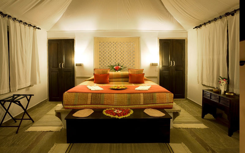 khem-vilas-luxury-cottage-room-500×500