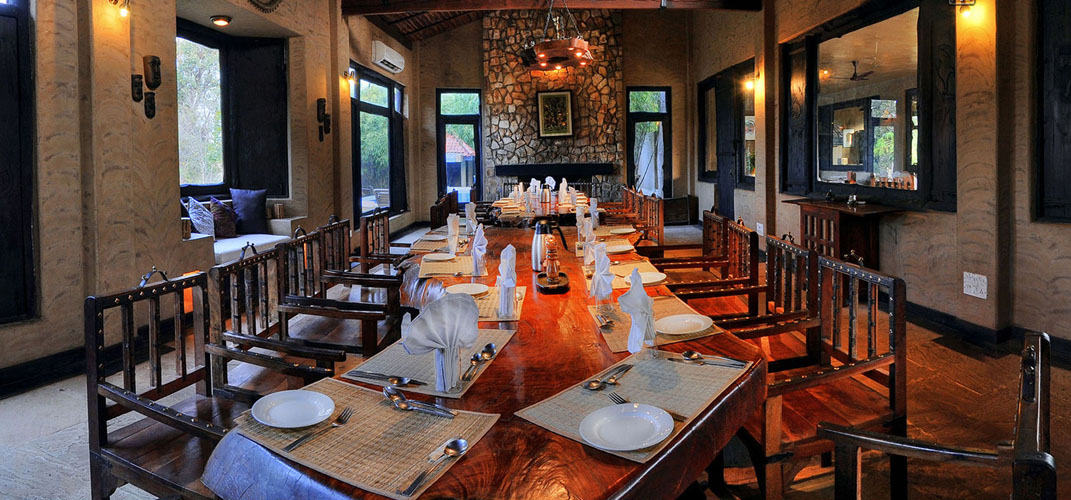 kings-lodge-dining-500×500