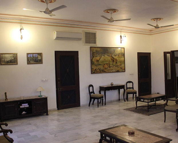 nimaj-kothi-pushkar-living-room-500×500