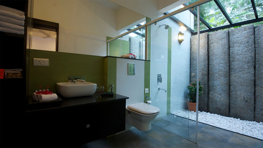 niraamaya-retreats-cardamom-club-bathroom-500×500