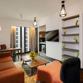 novotel-aerocity-lounge-500×500