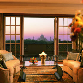 oberoi-amarvilas-lounge-taj-mahal-view-500×500