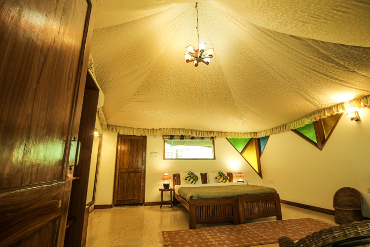 pench-jungle-camp-tent-room-500×500