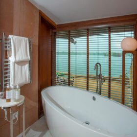 raas-chhatrasagar-bathtub-500×500