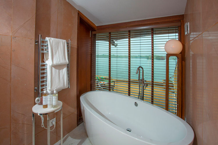 raas-chhatrasagar-bathtub-500×500