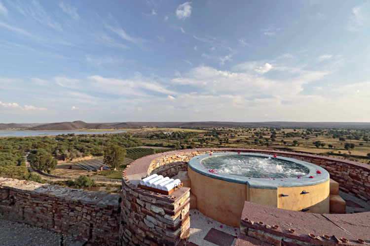 ramathra-fort-jacuzzi-500×500