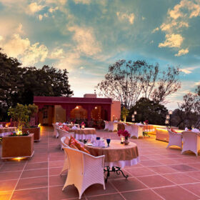 rohet-garh-rohet-terrace-dining-500×500