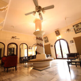 roop-niwas-kothi-lounge-500×500