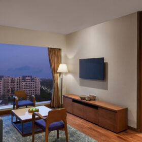 taj-city-centre-new-town-dlx-suite-living-500×500