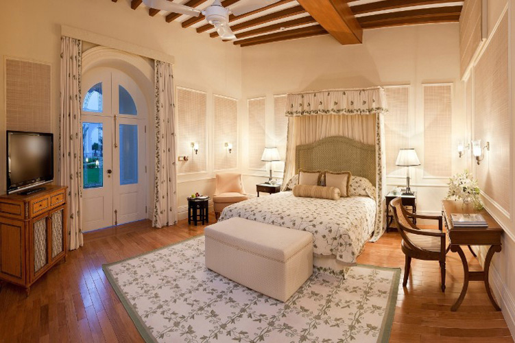 taj-falaknuma-palace-palace-room-500×500