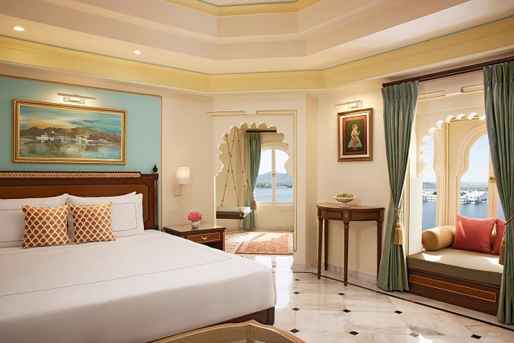 taj-fateh-prakash-palace-room2-500×500