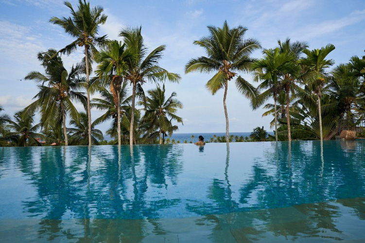taj-green-cove-resort-swimming-pool-500×500