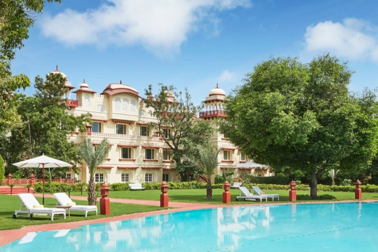 taj-jai-mahal-palace-swimming-pool-500×500