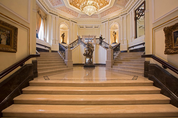 taj-krishna-grand-staircase-500×500