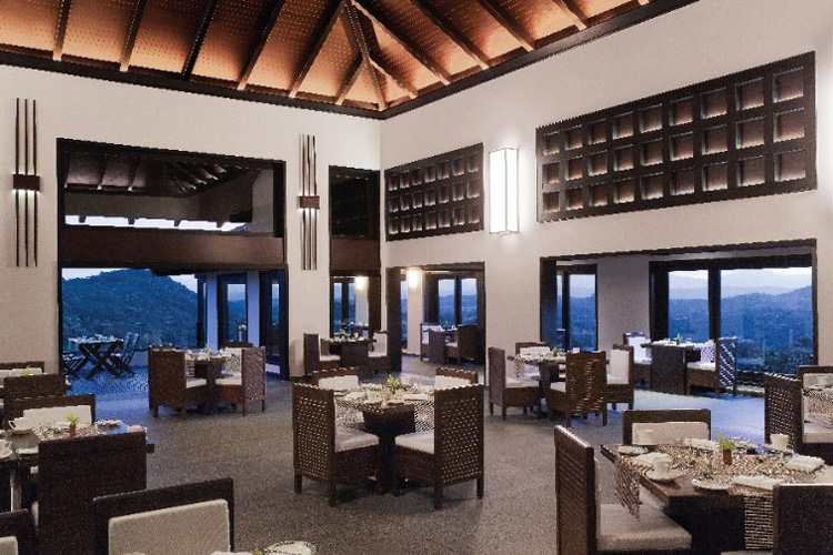 taj-madikeri-coorg-restaurant-latitude-500×500