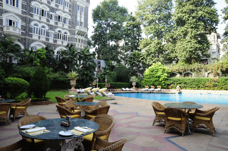 taj-mahal-palace-and-towers-pool-500×500