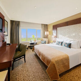 taj-palace-delhi-bedroom-500×500
