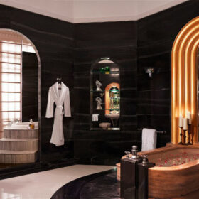 taj-umaid-bhawan-palace-maharani-suite-bathroom-500×500