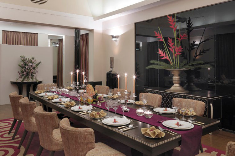 taj-umaid-bhawan-palace-maharani-suite-dining-500×500