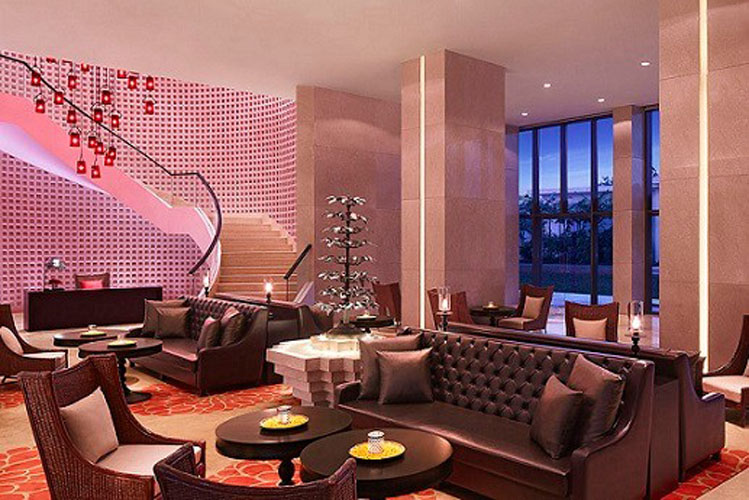 taj-vivanta-guwahati-lobby-500×500