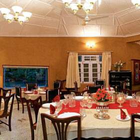 the-judges-court-dining-room-500×500