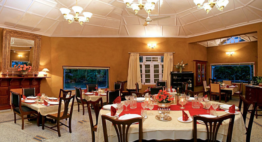the-judges-court-dining-room-500×500