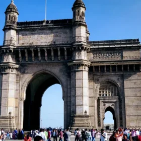 the-oberoi-exotic-vacation-mumbai-gateway-of-india-750×500